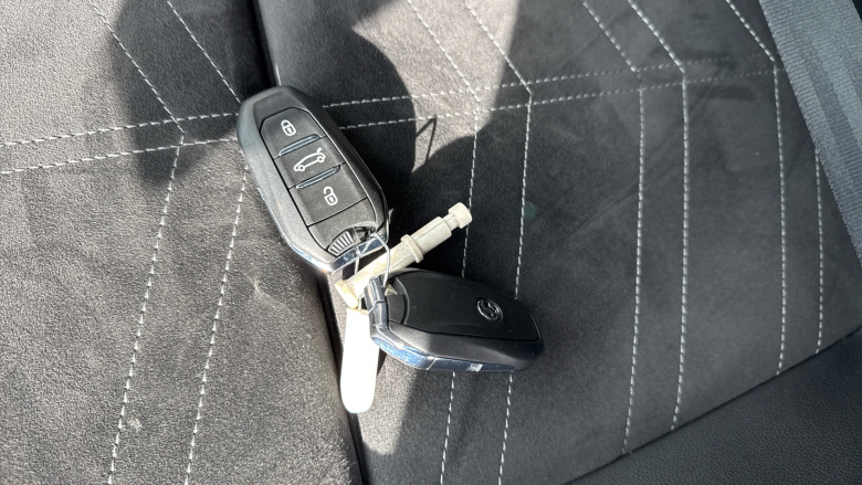 Vauxhall Grandland 1.2 Turbo Ultimate 5dr Petrol Hatchback